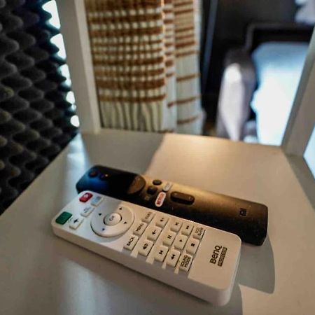 Studio With Home Cinema@Paris Chatelet Экстерьер фото